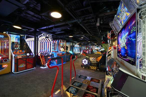 Carnival Mardi Gras & Celebrity - Arcade, Credit. Rick Diaz.jpg